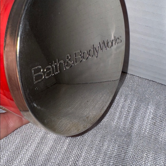 Bath & Body Works Elf Village Candle 3 wick crushed candy cane 14.5 ounce NEW - Picture 2 of 5